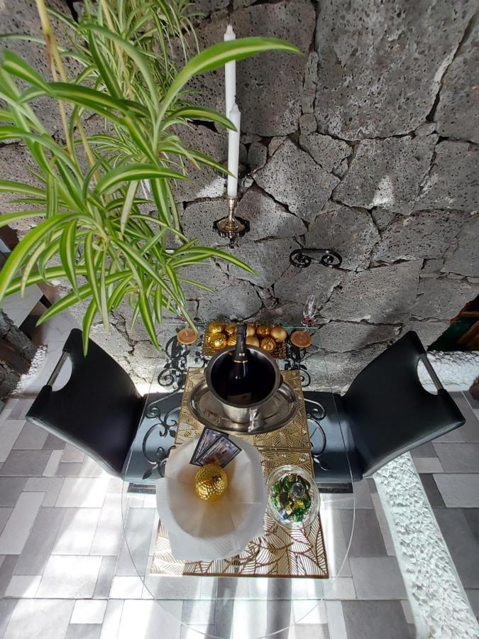 Aloelux Villa ! - Private Villa With Jacuzzi, Cinema ,Massage ,Wonderful View, Art Desing Villa Кониль Экстерьер фото