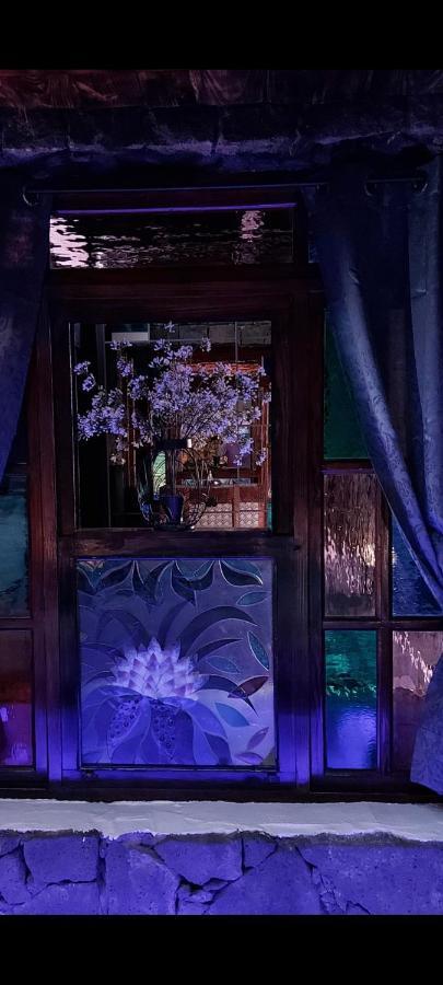 Aloelux Villa ! - Private Villa With Jacuzzi, Cinema ,Massage ,Wonderful View, Art Desing Villa Кониль Экстерьер фото